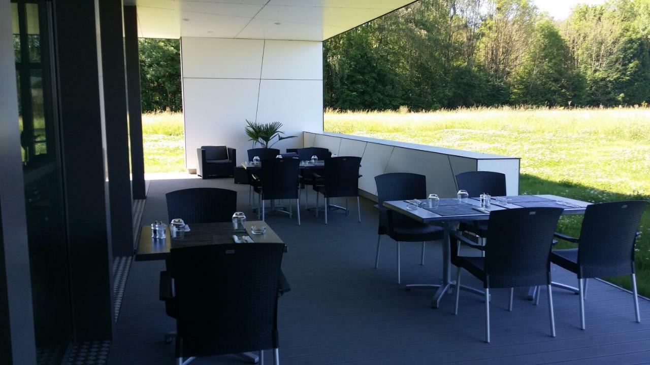 Hotel - Restaurant La Claire Foret Morhange Exteriör bild