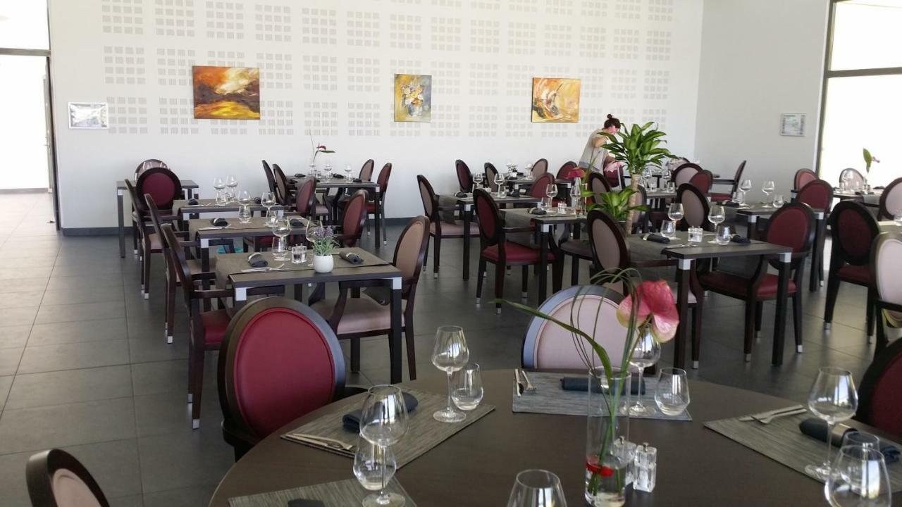 Hotel - Restaurant La Claire Foret Morhange Exteriör bild